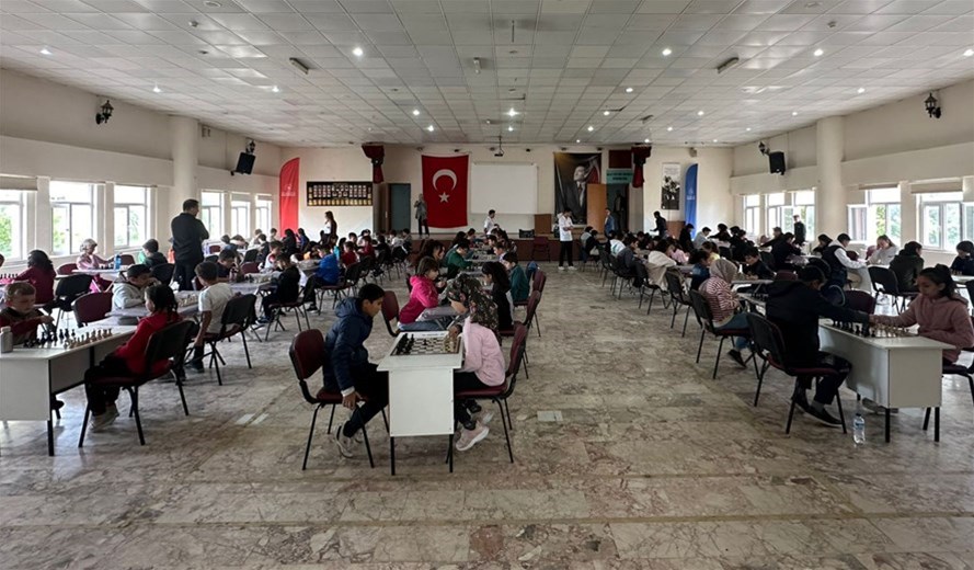 Hocalar Gençlik ve Spor İlçe Müdürlüğü tarafından düzenlenen satranç turnuvası tamamlandı!