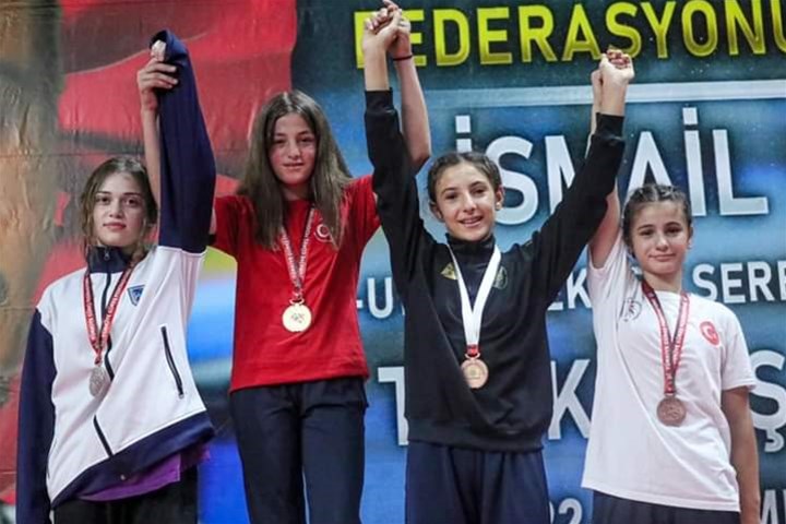 Taşoluk Belediye SK’dan U-13 Türkiye Güreş Şampiyonası’ndan Büyük Başarı