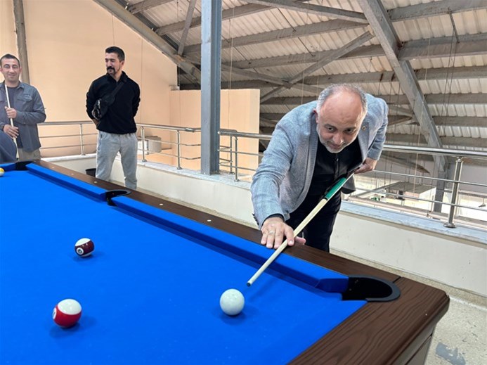 Afyonkarahisar Gençlik ve Spor İl Müdürlüğü bünyesinde ilk kez bilardo eğitimleri başladı