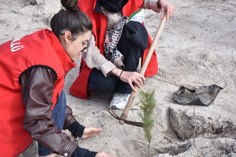  11 Kasım Milli Ağaçlandırma Günü’nde GSB Afyonkarahisar Ailesinden Anlamlı Fidan Dikimi