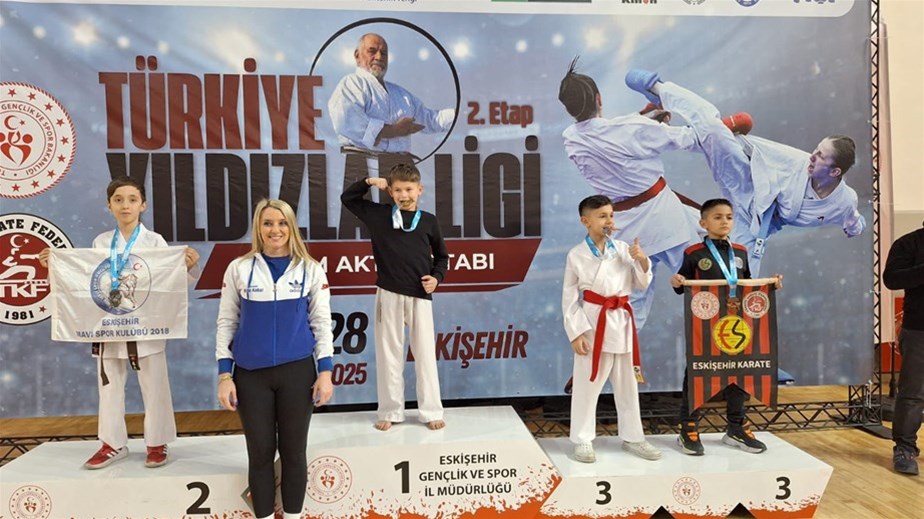 Afyonkarahisarlı Sporculardan Türkiye Yıldızlar Karate Ligi’nde Büyük Başarı