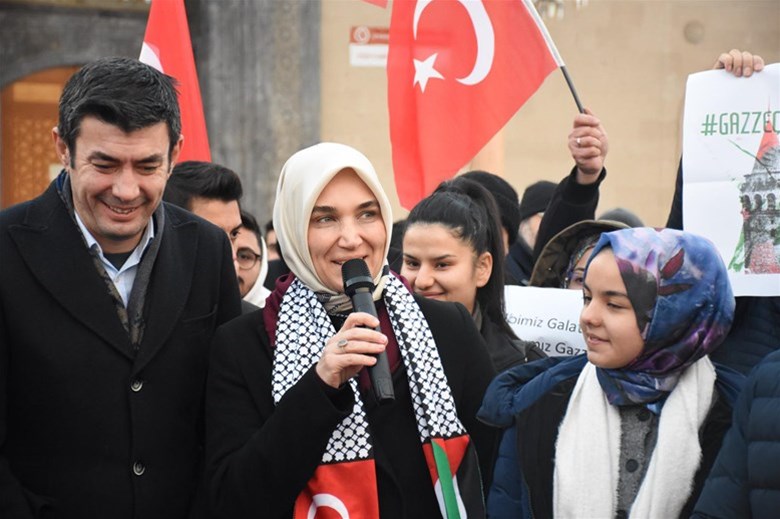  Gençlerimizle 2026’ya Merhaba Programı Paşa Camii’nde Gerçekleştirildi