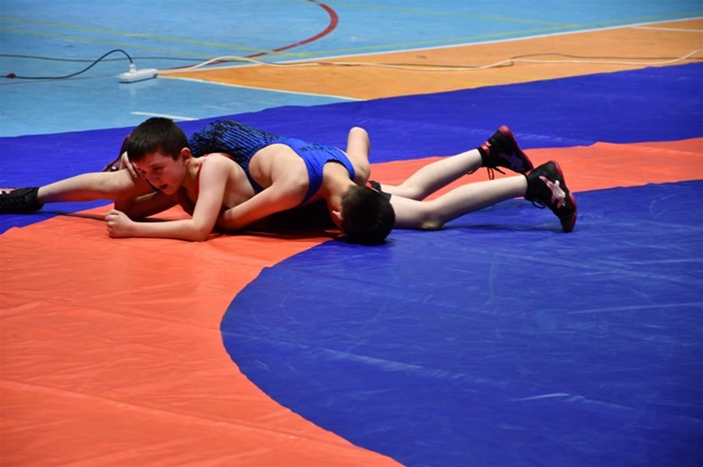 Afyonkarahisar’da Küçükler Serbest ve Grekoromen Güreş Müsabakaları Sona Erdi