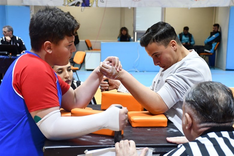 Okul Sporları Yıldızlar Bilek Güreşi Müsabakaları sona erdi