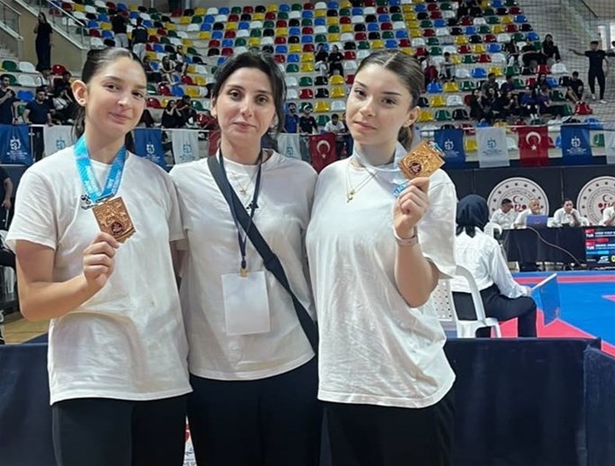Afyonkarahisar Karatecilerinden Türkiye Premier Lig 3. Etabı’nda Dereceler